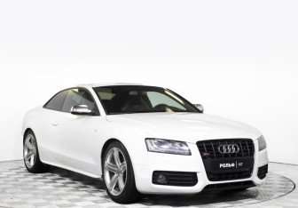 Подержанный автомобиль Audi S5 Coupe 2010 года (3 фото)