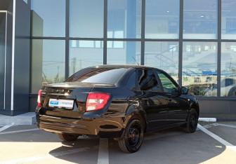 Подержанный автомобиль LADA (ВАЗ) Granta Sedan 2019 года (5 фото)