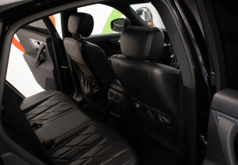 Подержанный автомобиль Infiniti FX 2012 года (34 фото)