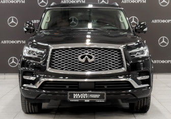 Подержанный автомобиль Infiniti QX80 2019 года (2 фото)