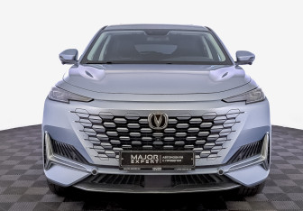 Подержанный автомобиль Changan UNI-K 2022 года (2 фото)