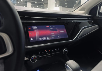 Подержанный автомобиль Omoda S5 2023 года (15 фото)