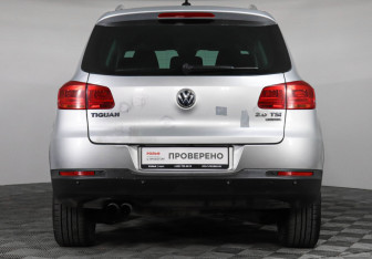 Подержанный автомобиль Volkswagen Tiguan 2013 года (6 фото)