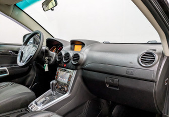 Подержанный автомобиль Opel Antara 2015 года (10 фото)