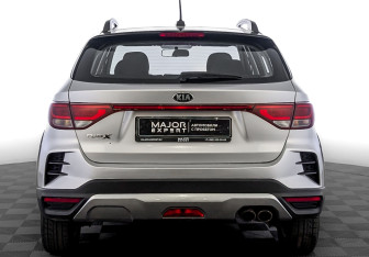 Подержанный автомобиль Kia Rio Hatchback 2021 года (6 фото)