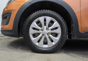 Подержанный автомобиль Kia Rio Hatchback 2019 года (11 фото)