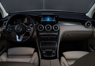 Подержанный автомобиль Mercedes-Benz GLC Coupe 2019 года (11 фото)