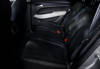 Подержанный автомобиль Chevrolet Captiva 2022 года (29 фото)