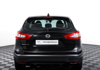 Подержанный автомобиль Nissan Qashqai 2018 года (6 фото)