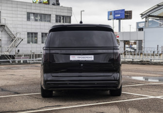 Подержанный автомобиль Zeekr 009 2023 года (7 фото)