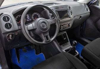 Подержанный автомобиль Volkswagen Tiguan 2011 года (16 фото)
