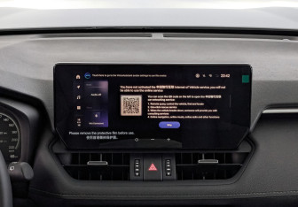 Новый Toyota RAV4 2025 (11 фото)