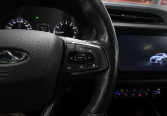 Подержанный автомобиль Chery Tiggo 4 2022 года (21 фото)