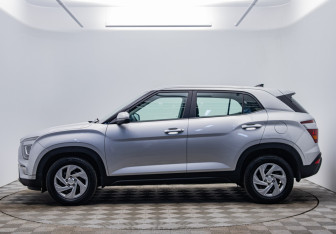 Подержанный автомобиль Hyundai Creta 2021 года (2 фото)