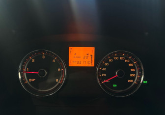 Подержанный автомобиль SsangYong Actyon 2011 года (14 фото)