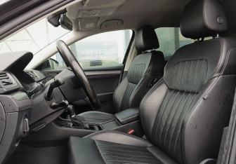 Подержанный автомобиль Skoda Superb Liftback 2018 года (20 фото)