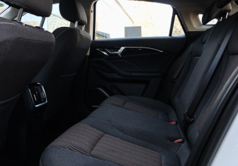 Подержанный автомобиль FAW Bestune B70 2023 года (8 фото)