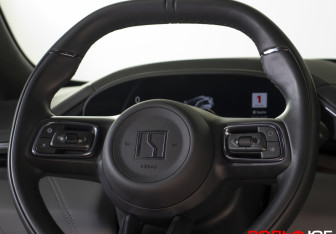 Подержанный автомобиль Zeekr 001 2024 года (14 фото)