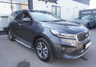 Подержанный автомобиль Kia Sorento 2019 года (3 фото)