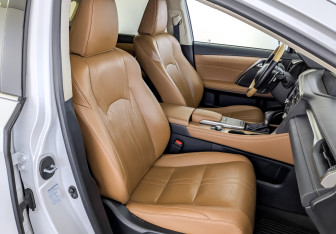 Подержанный автомобиль Lexus RX 2020 года (24 фото)