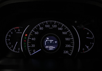 Подержанный автомобиль Honda CR-V 2014 года (11 фото)