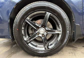 Подержанный автомобиль Toyota Corolla Sedan 2010 года (9 фото)