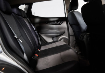 Подержанный автомобиль Nissan Qashqai 2014 года (10 фото)
