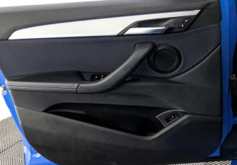 Подержанный автомобиль BMW X2 2020 года (19 фото)