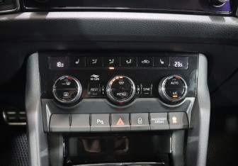 Подержанный автомобиль Skoda Kodiaq 2021 года (20 фото)