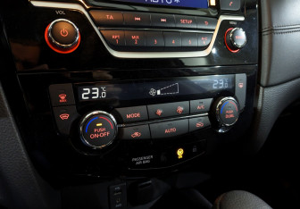 Подержанный автомобиль Nissan Qashqai 2021 года (18 фото)