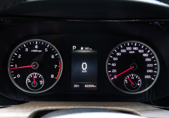 Подержанный автомобиль Kia K5 2021 года (9 фото)