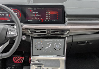 Подержанный автомобиль Exeed VX 2022 года (17 фото)