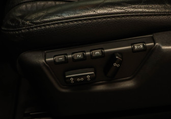 Подержанный автомобиль Volvo XC90 2006 года (18 фото)