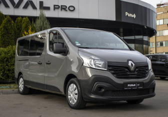 Подержанный автомобиль Renault Trafic 2019 года (3 фото)
