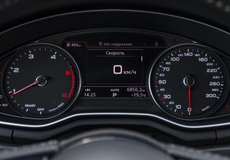 Подержанный автомобиль Audi A5 Liftback 2017 года (12 фото)