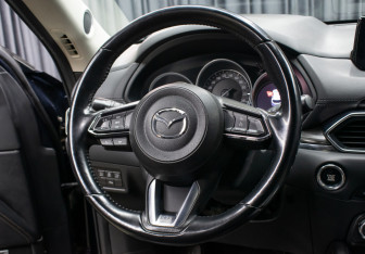 Подержанный автомобиль Mazda CX-5 2017 года (17 фото)