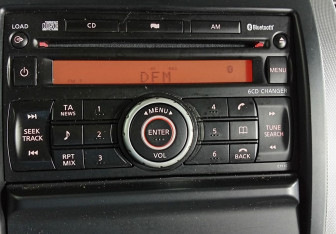 Подержанный автомобиль Nissan X-Trail 2008 года (13 фото)