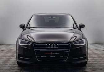 Подержанный автомобиль Audi A3 Hatchback 2016 года (8 фото)
