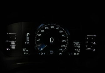 Подержанный автомобиль Volvo XC60 2019 года (11 фото)