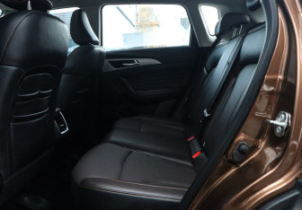 Подержанный автомобиль Changan CS35PLUS 2020 года (10 фото)