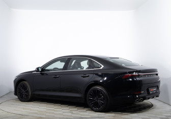 Подержанный автомобиль Geely Preface 2024 года (7 фото)