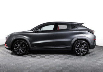 Подержанный автомобиль Changan UNI-T 2020 года (8 фото)