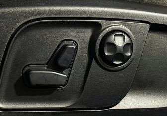 Подержанный автомобиль Maserati Levante 2019 года (17 фото)