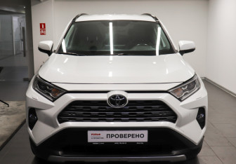 Подержанный автомобиль Toyota RAV4 2020 года (2 фото)