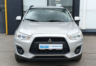 Подержанный автомобиль Mitsubishi ASX 2013 года (2 фото)