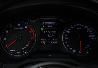 Подержанный автомобиль Audi A3 Sedan 2018 года (11 фото)