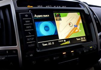 Подержанный автомобиль Toyota Land Cruiser Suv 2014 года (30 фото)