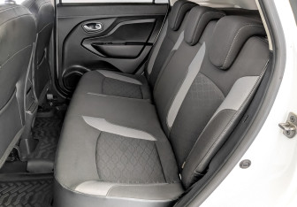 Подержанный автомобиль LADA (ВАЗ) XRAY 2019 года (12 фото)