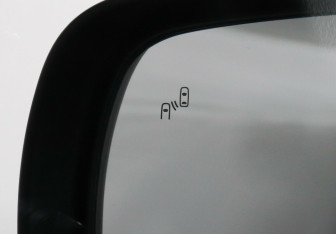 Подержанный автомобиль Mitsubishi Pajero 2019 года (14 фото)