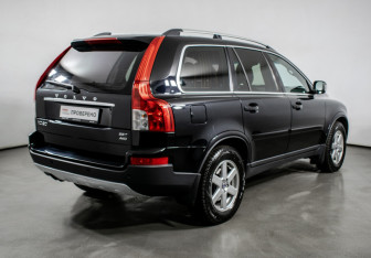 Подержанный автомобиль Volvo XC90 2009 года (5 фото)